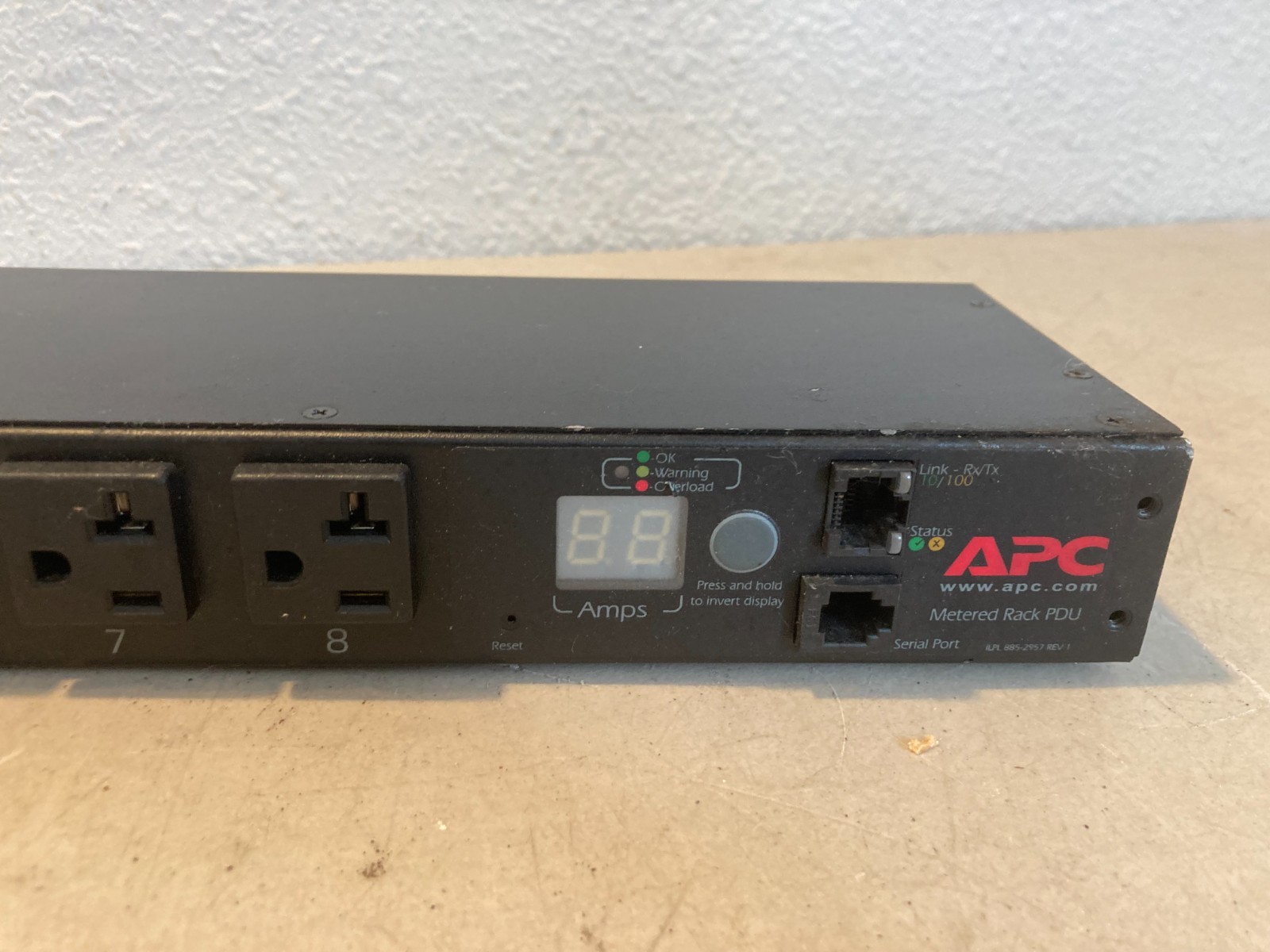 APC 7900 Rack PDU, Switched, 1U, 15A, 100/120V, (8)5-15 AP7801