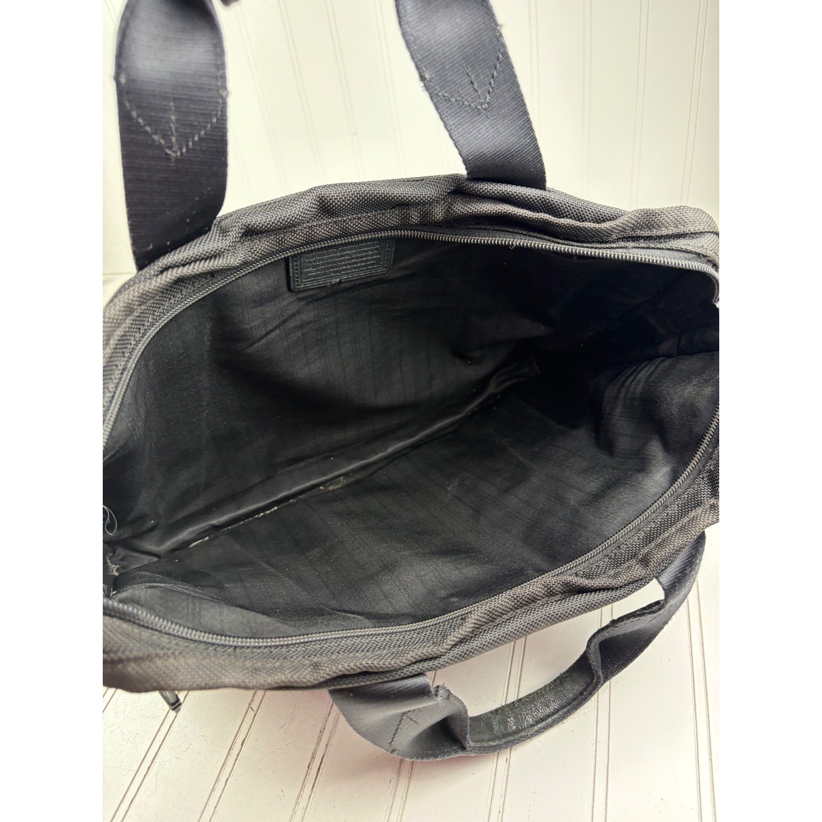 TUMI Alpha 2 Black Nylon Business Briefcase Laptop Travel Carry-On Messenger Bag