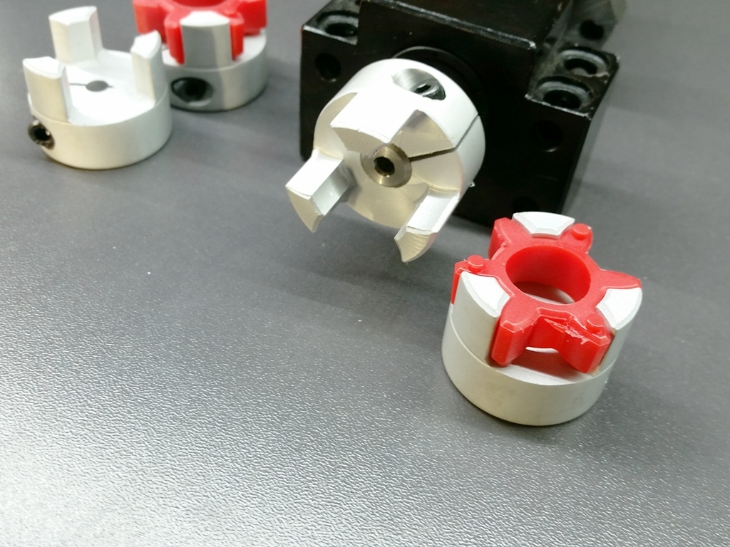8 x 11mm Flexible Jaw Spider Shaft Coupling CNC Stepper Motor Rare Coupler