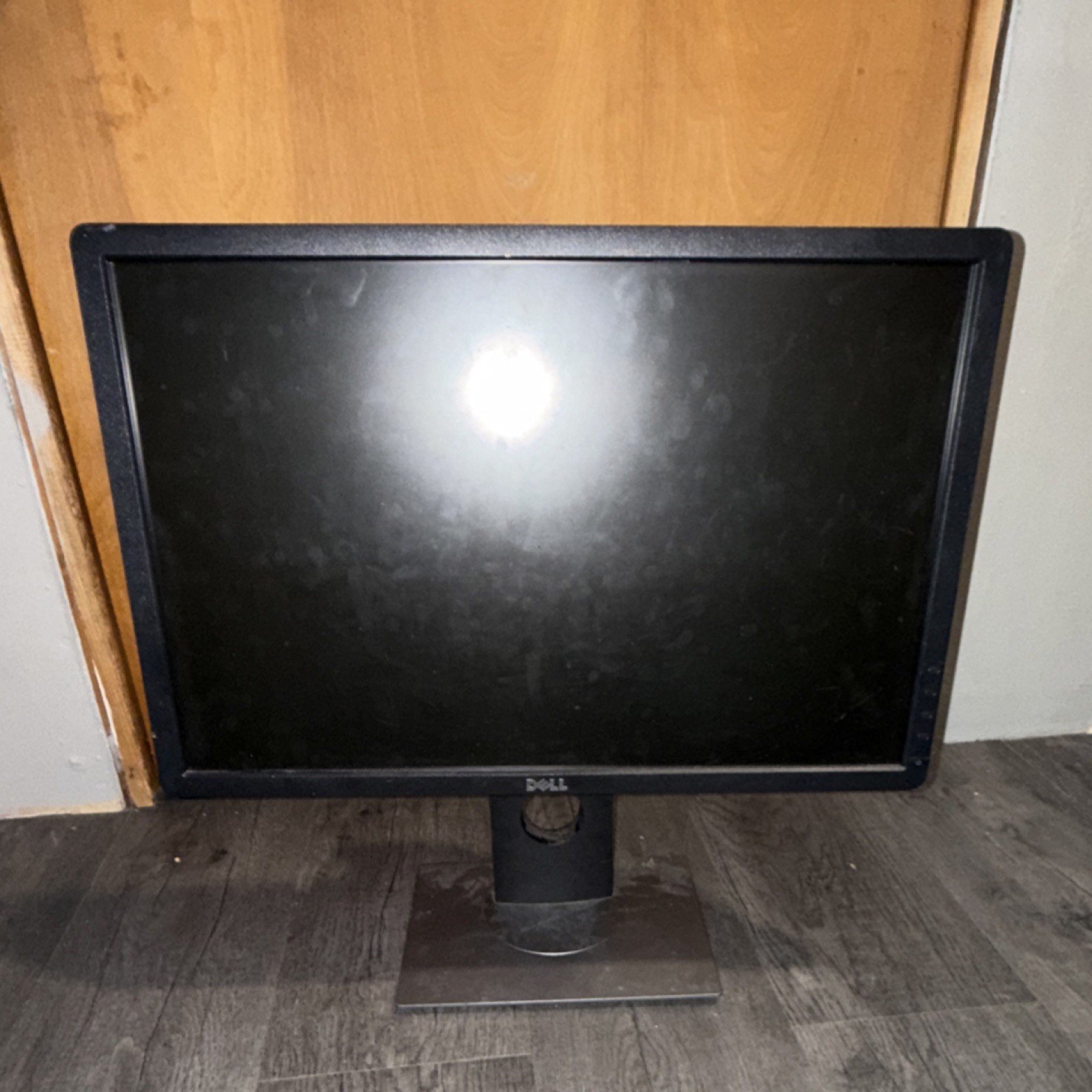 Working Dell Black Computer Monitor VGA D-Sub DVI-D USB with Stand & Power Cable