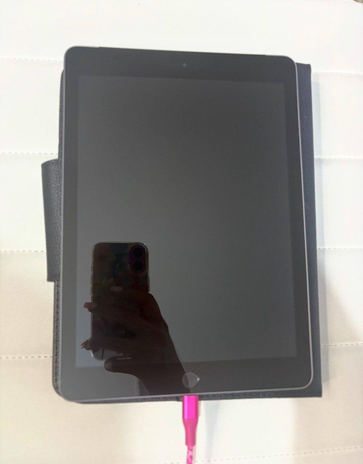 Apple iPad (6th Generation) A1954 32 GB, Wi-Fi + 4G, 9.7 in – Silver