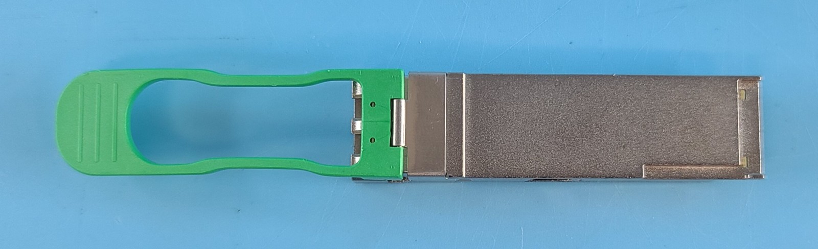 Lot of 2 Arista XVR-10163-20 QSFP-100G-CWDM4 QSFP28 1310nm 2km LC Transceiver