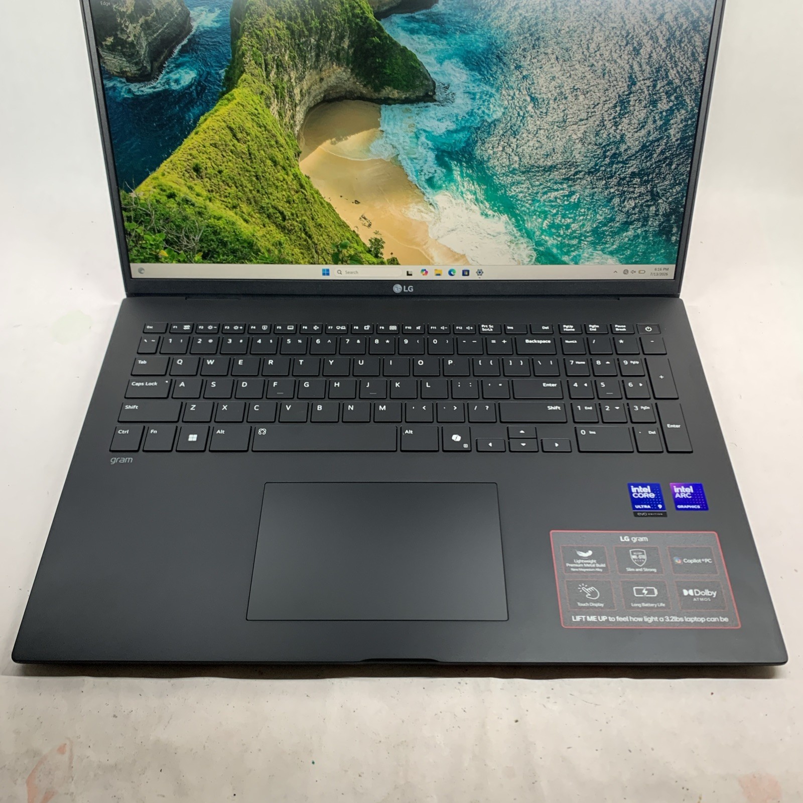 LG gram 17″ Touch Laptop Intel Core Ultra 9 288V 32GB 1TB SSD Black