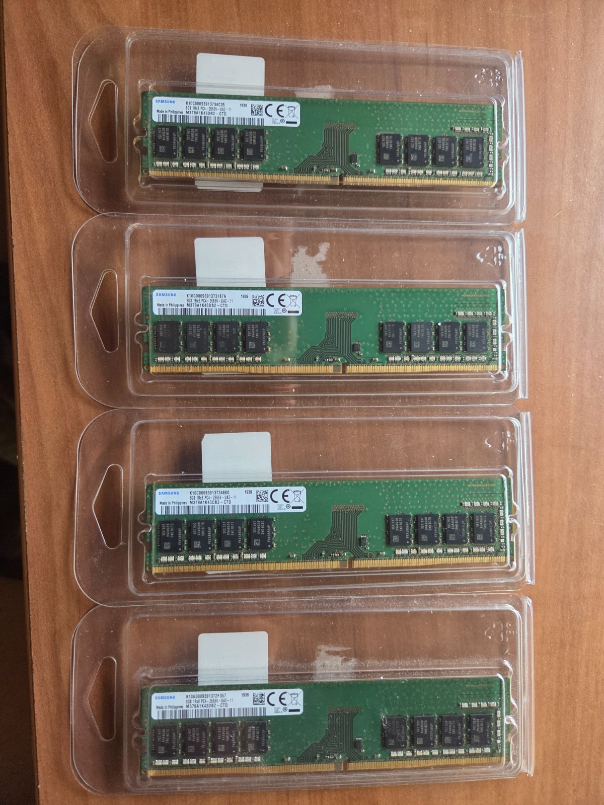 Samsung 4 x 8GB PC4-21300 DDR4-2666MHz non-ECC Unbuffered CL19 288-Pin DIMM 1.2V