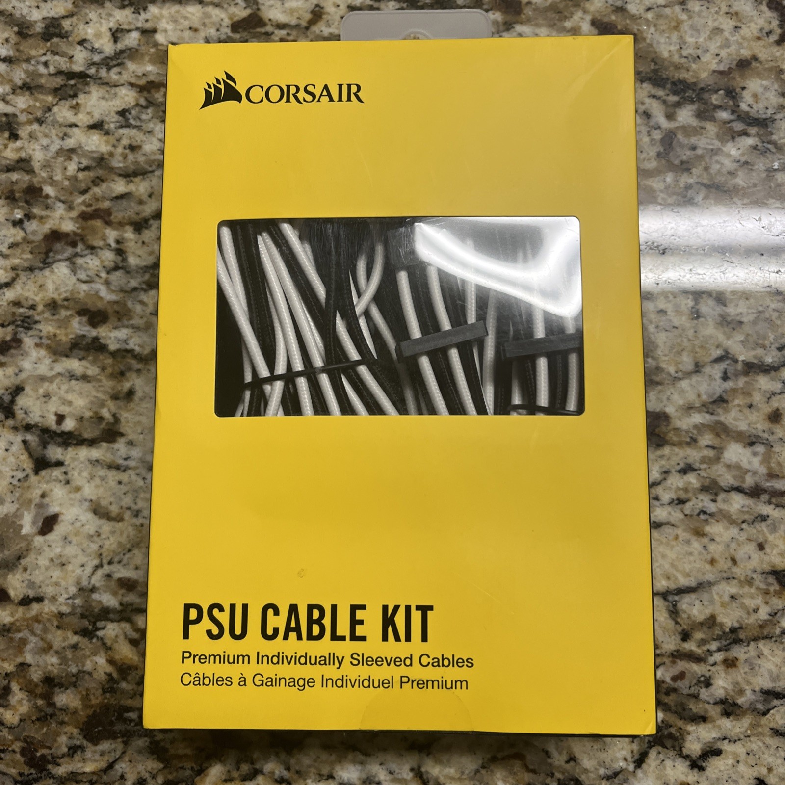Corsair Individually Sleeved PSU Cables Starter Kit Type 4 Gen 4 – White/Black