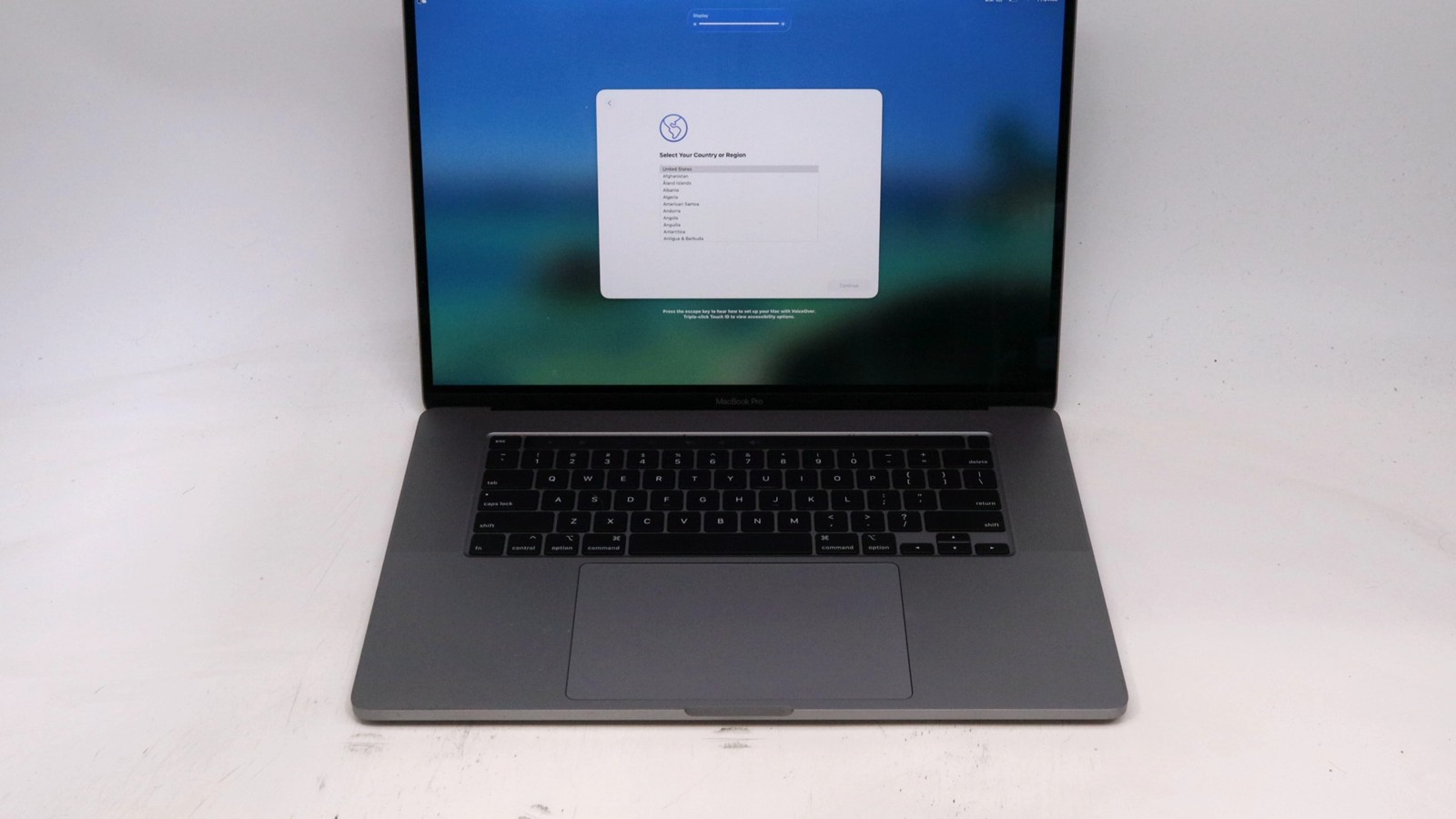Apple Macbook Pro 16″ i9-9880H 32GB 1TB – Very Good