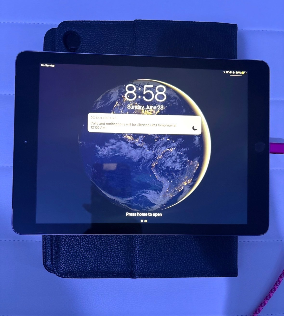 Apple iPad (6th Generation) A1954 32 GB, Wi-Fi + 4G, 9.7 in – Silver