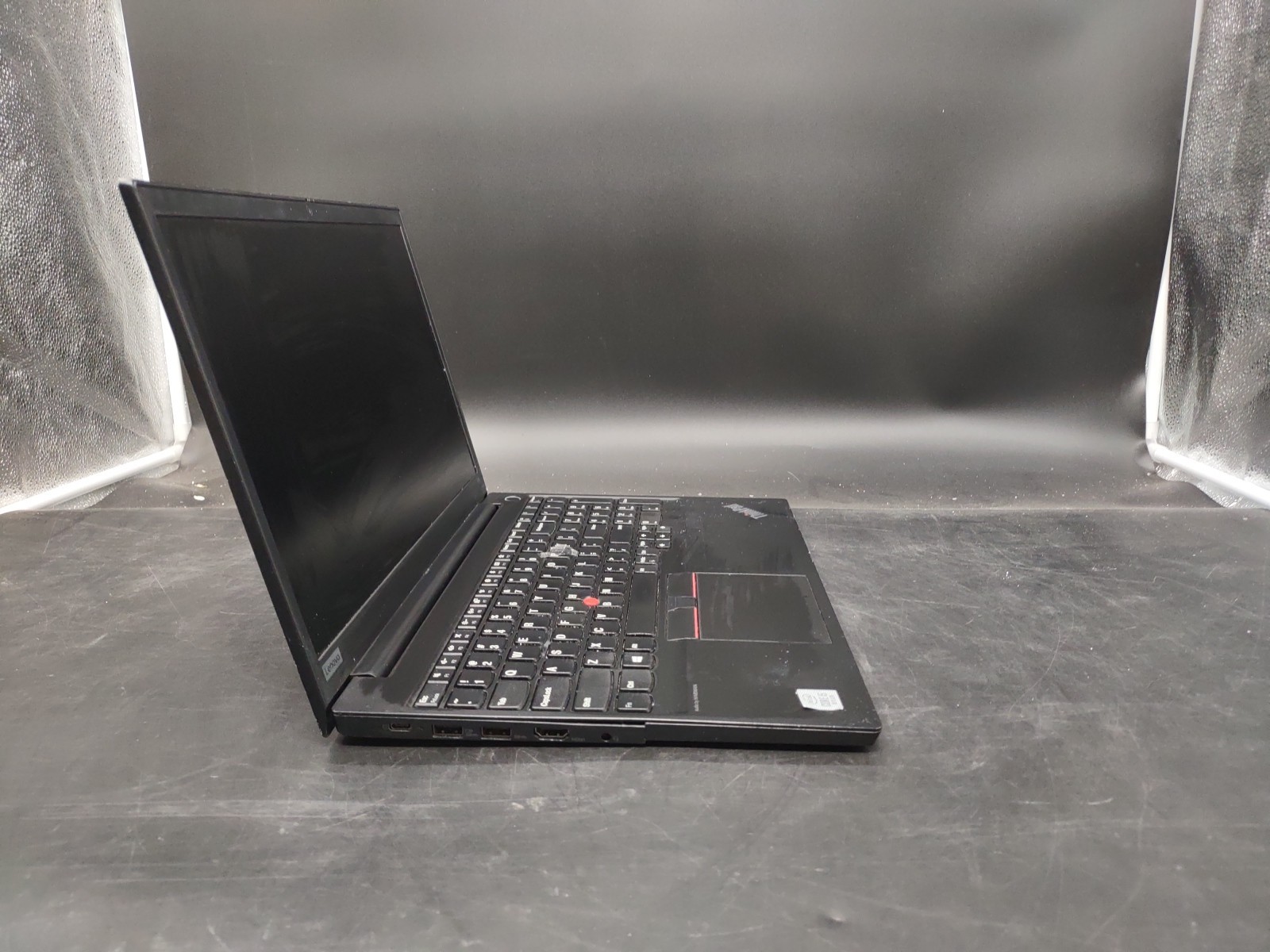 Lenovo Thinkpad E15 i5 10210U @ 1.60GHz 8GB RAM NO SSD NO OS