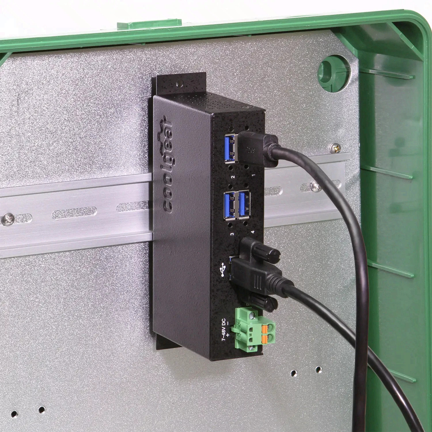 CoolGear 4-Port Managed USB 3.2 Hub 15KV ESD Surge DIN-Rail Software CG-4PU3MGD