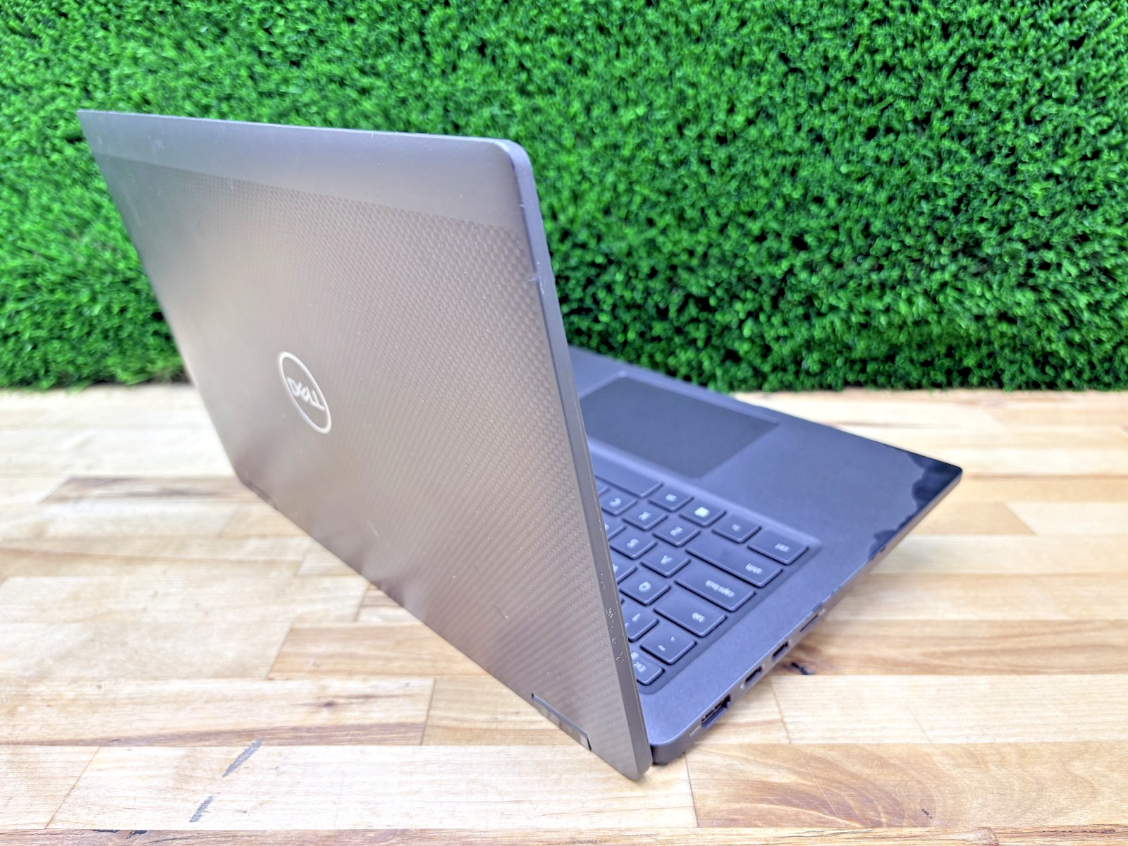 Dell Latitude 7410 Intel i7-10th Gen 1.80GHz 16GB RAM 256GB SSD Windows 11 Pro*