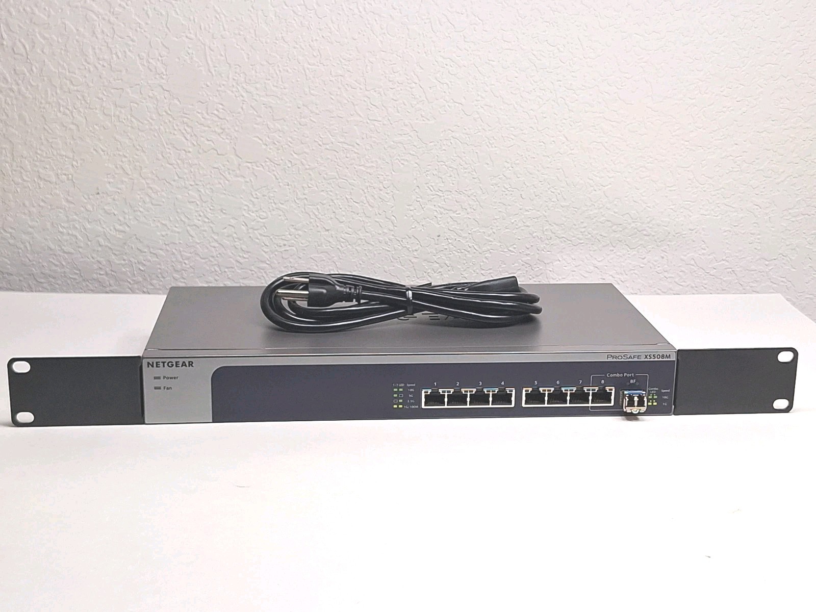 Netgear 8-port 10 Gigabit Ethernet Unmanaged Switch Prosafe XS508M w/ Rack Mount