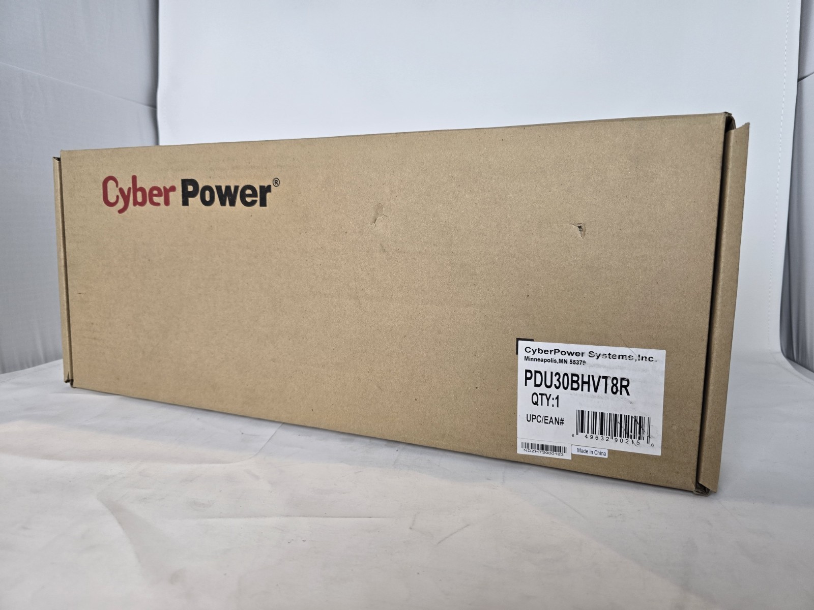 CyberPower PDU30BHVT8R 8-outlet (rear) rackmount basic power distribution unit