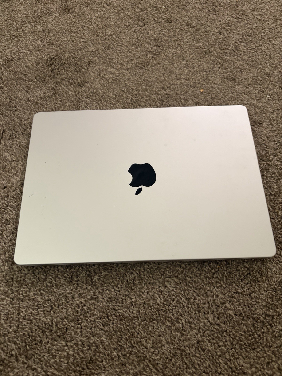 Apple MacBook Pro 14″ (2021) Silver M1 Pro 16GB 512GB SSD USB-C 16-Core