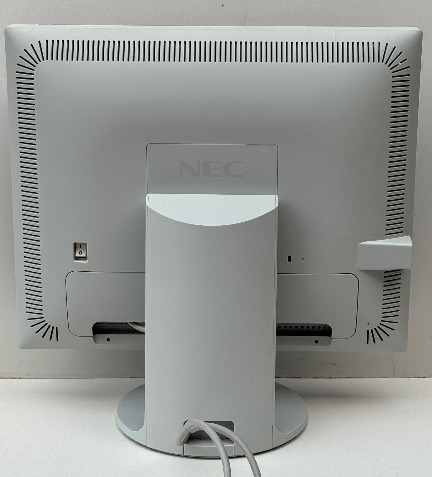 Vintage Mint Boxed NEC MultiSync 90GX² 19″ LCD Gaming Monitor 4ms 1280×1024