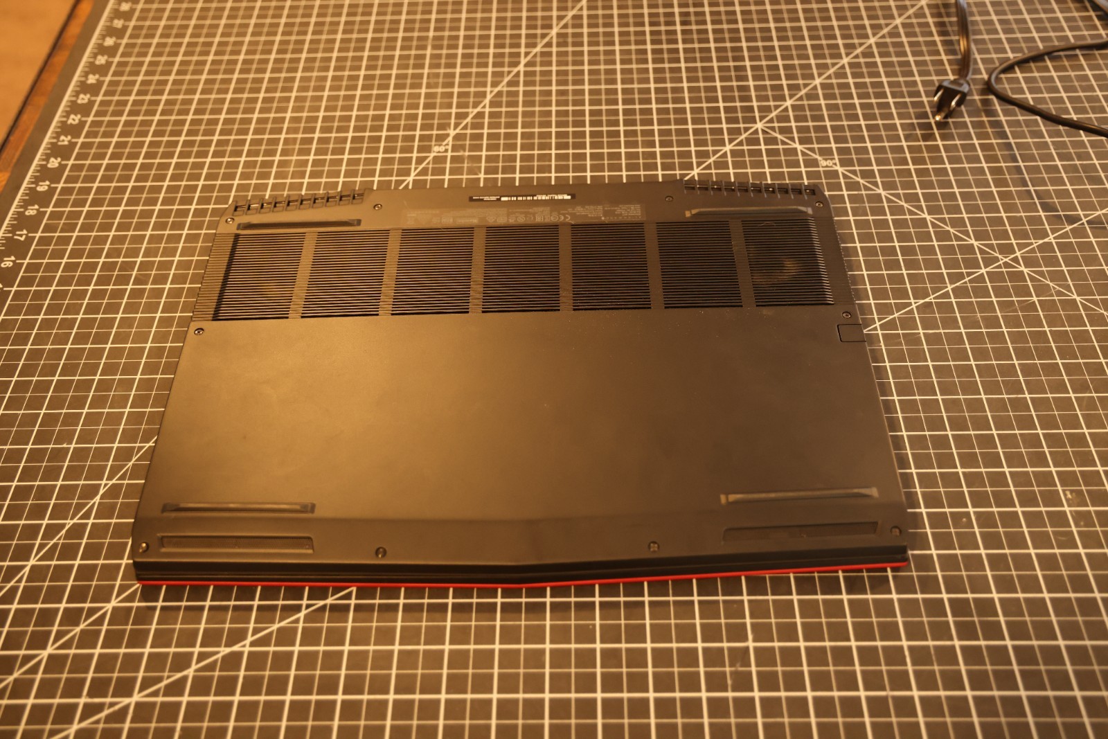 Alienware m17 17″ 4K UHD i7-8750H RTX 2080 Max-Q 32GB RAM 3TB SSD Win11