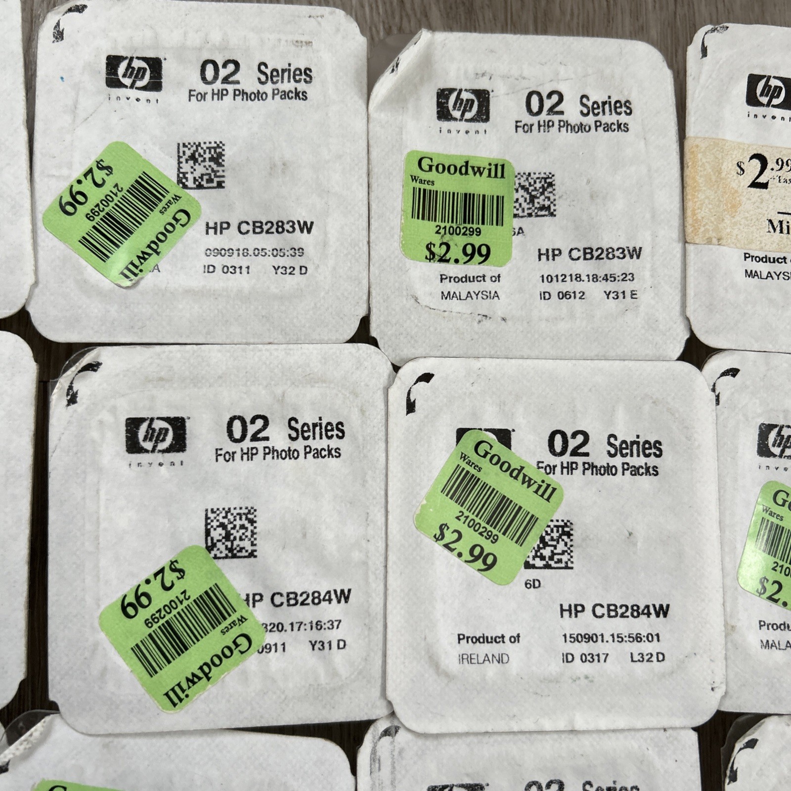 Genuine HP 02 Series Magenta Cyan Ink Cartridges Lot of 34 C8775W CB283W CB284W
