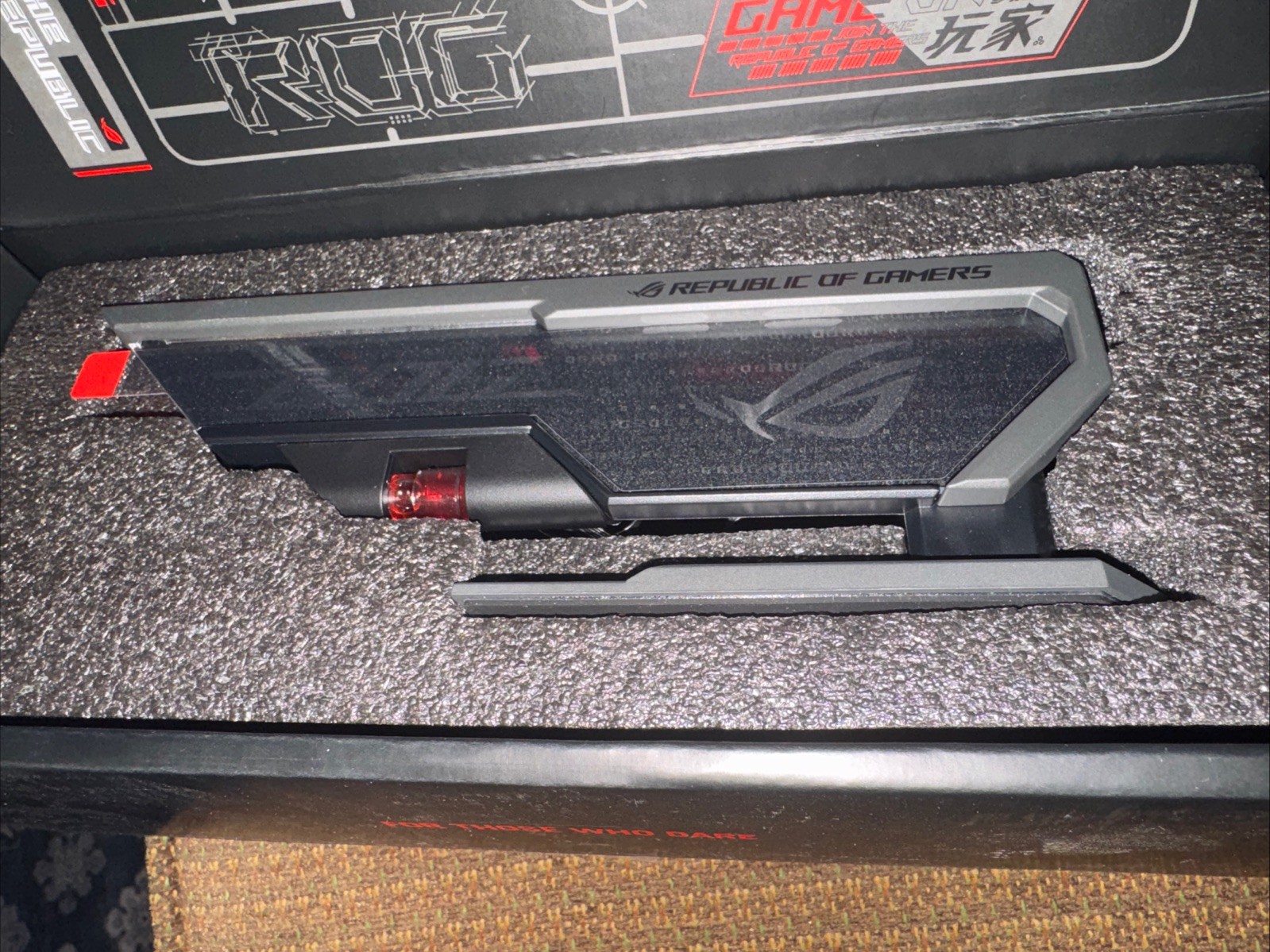 ASUS ROG Herculx Graphics Card Anti-Sag Holder, Incl Spirit Level, Aura Sync RGB