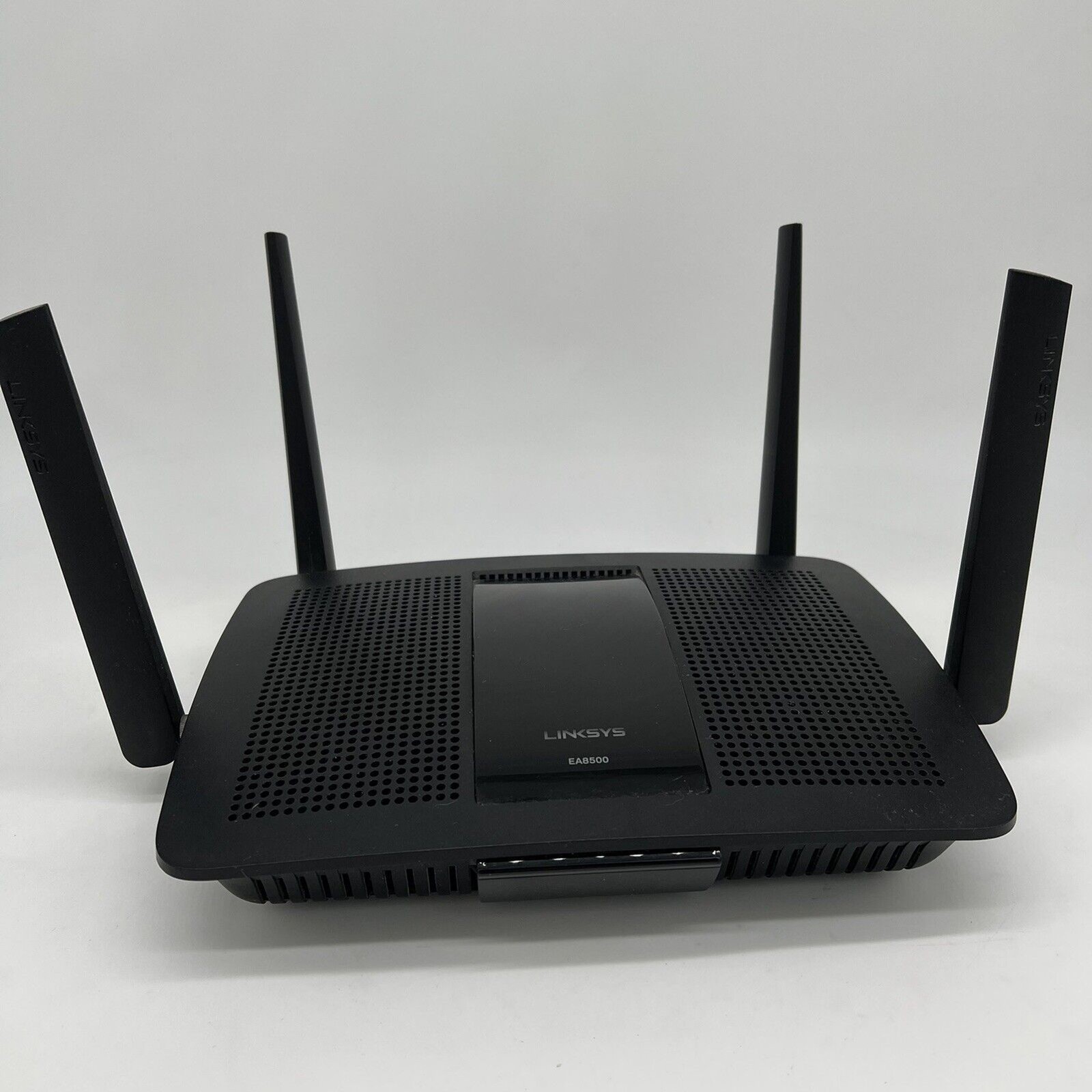 Linksys Max-Stream 1733 Mbps 4-Port Gigabit Wireless AC Router – EA8500