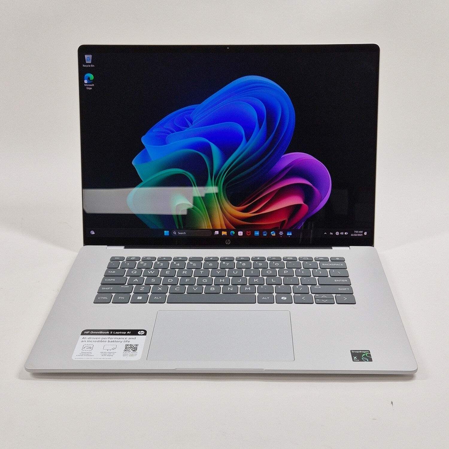 HP OmniBook 5 16-FB0135DX 16″ 3020e 3.2GHz 16GB RAM 4GB SSD GeForce 810M