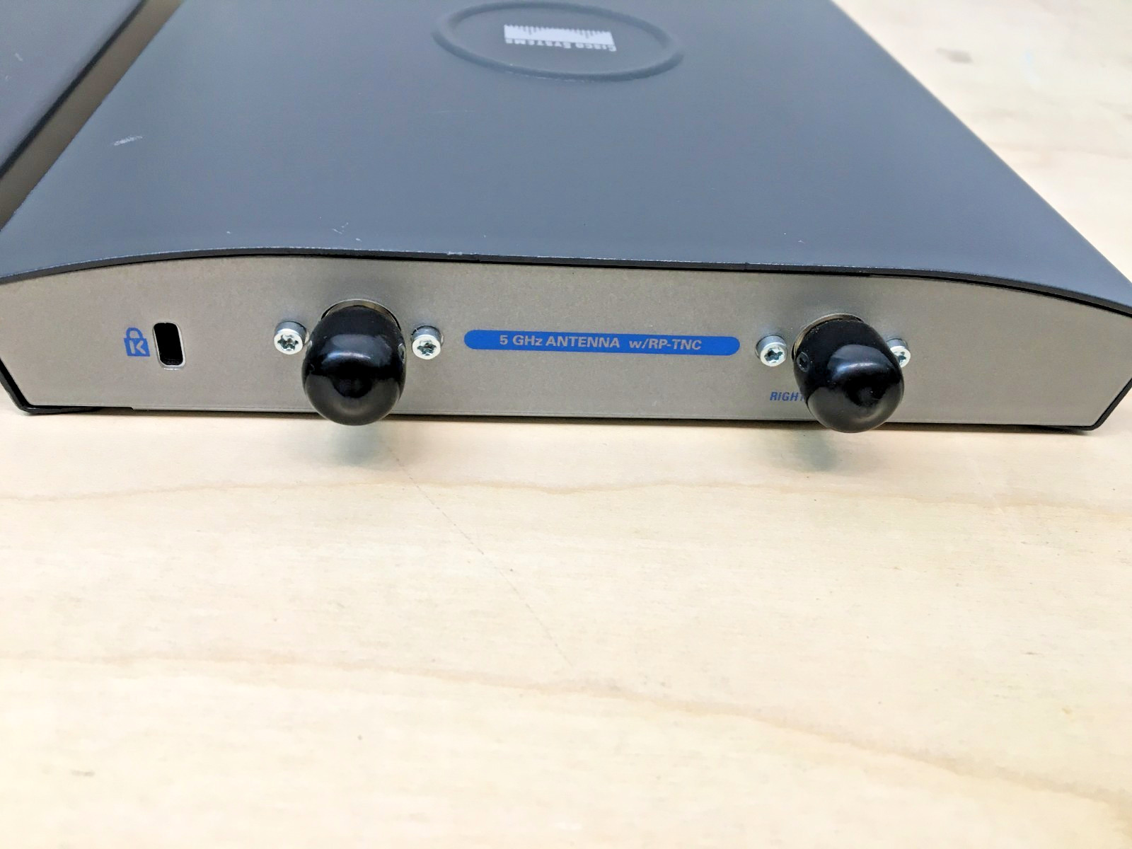CISCO AIR-AP1242AG-A-K9 V03, Aironet Accss Point w/ 700-20362-02 Bracket – 2 ea