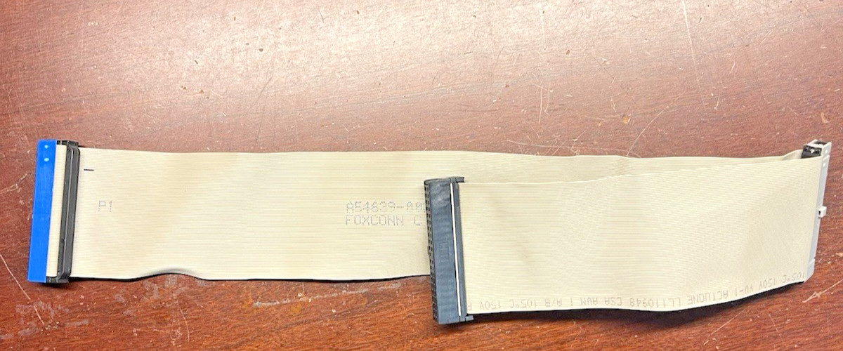 Foxconn A54639-002 39-Pin 2-Device IDE/ATA CD/HDD Flat Ribbon Cable, 18″ Length