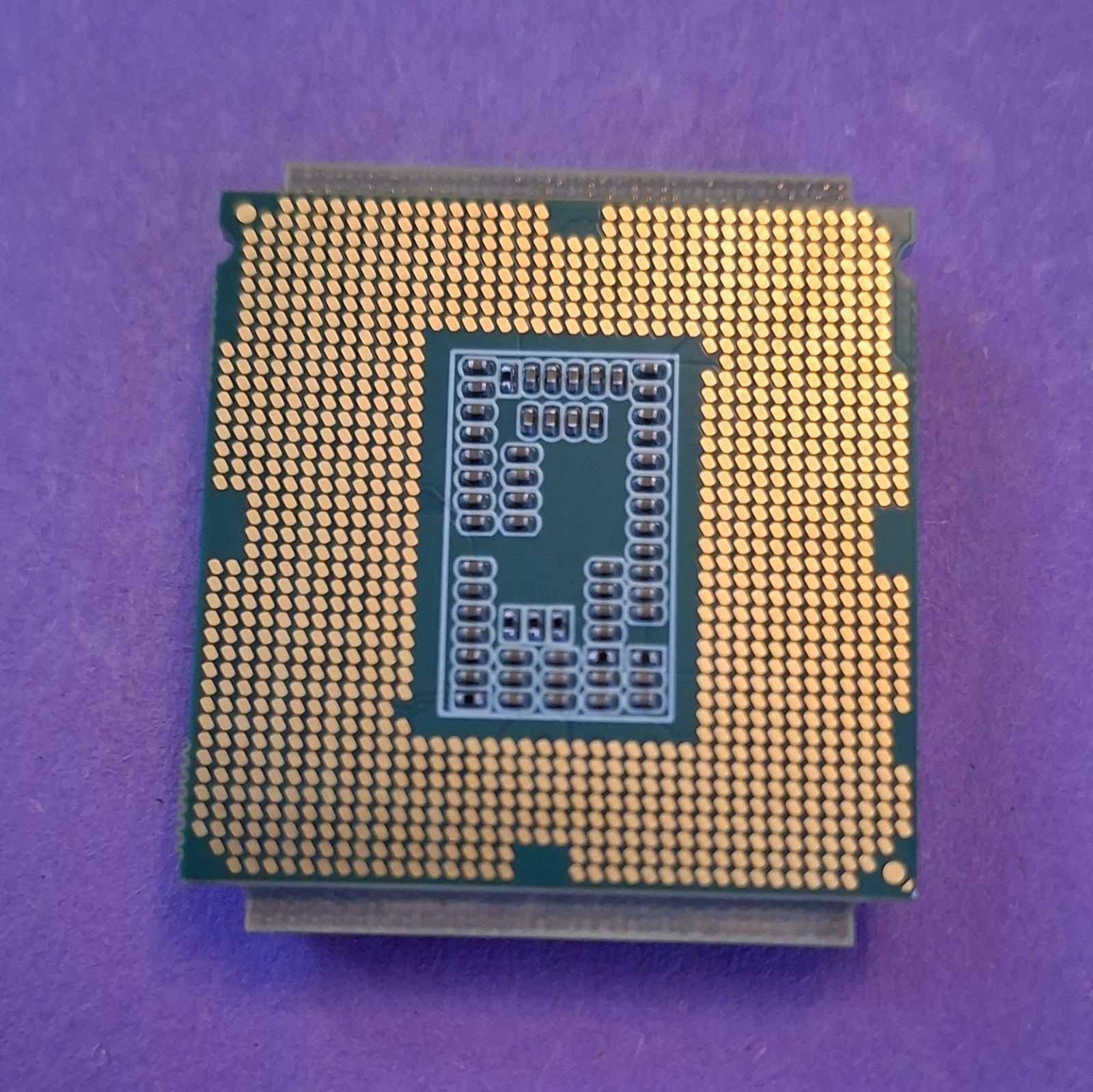 Intel Core i7-8750H 8th Gen Core i7 6-Core 2.20GHz FCPGA1440 SR3YY
