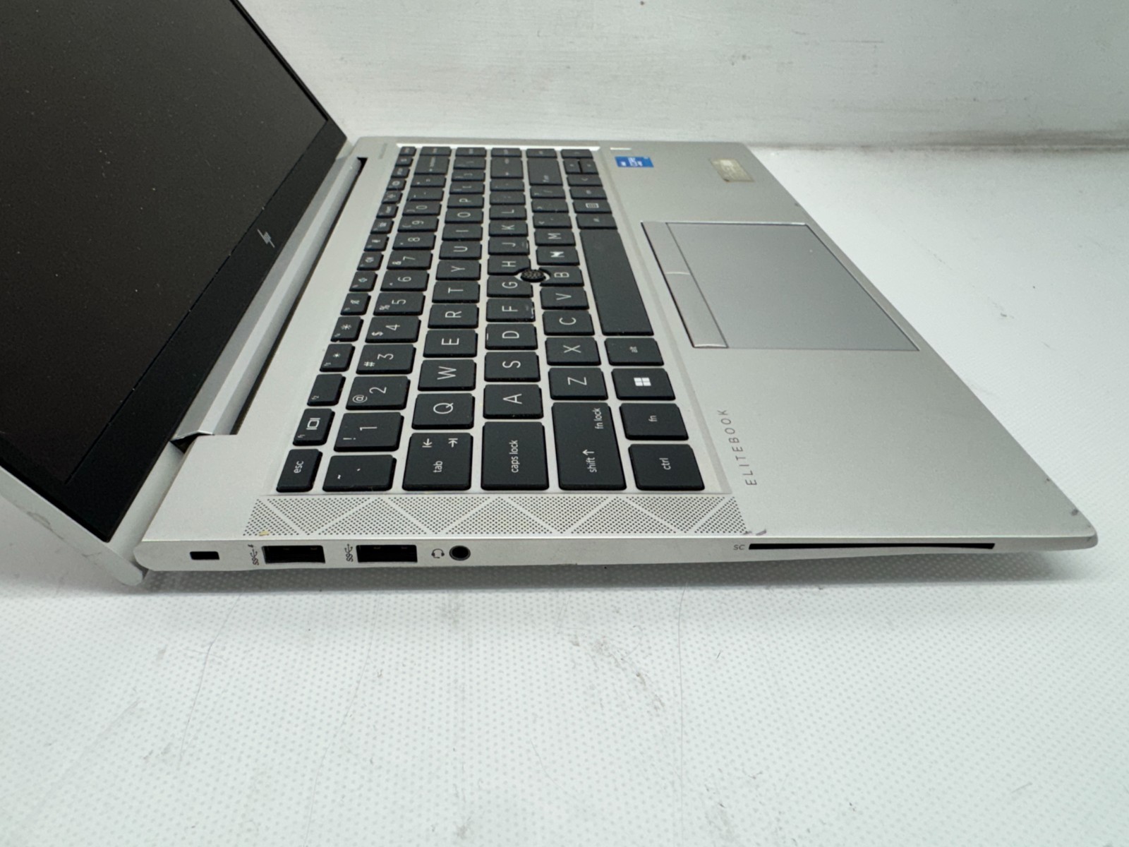 HP EliteBook 840 G8 14″ i5-1145G7@2.6GHz 16G RAM 256GB SSD Win11 *READ*