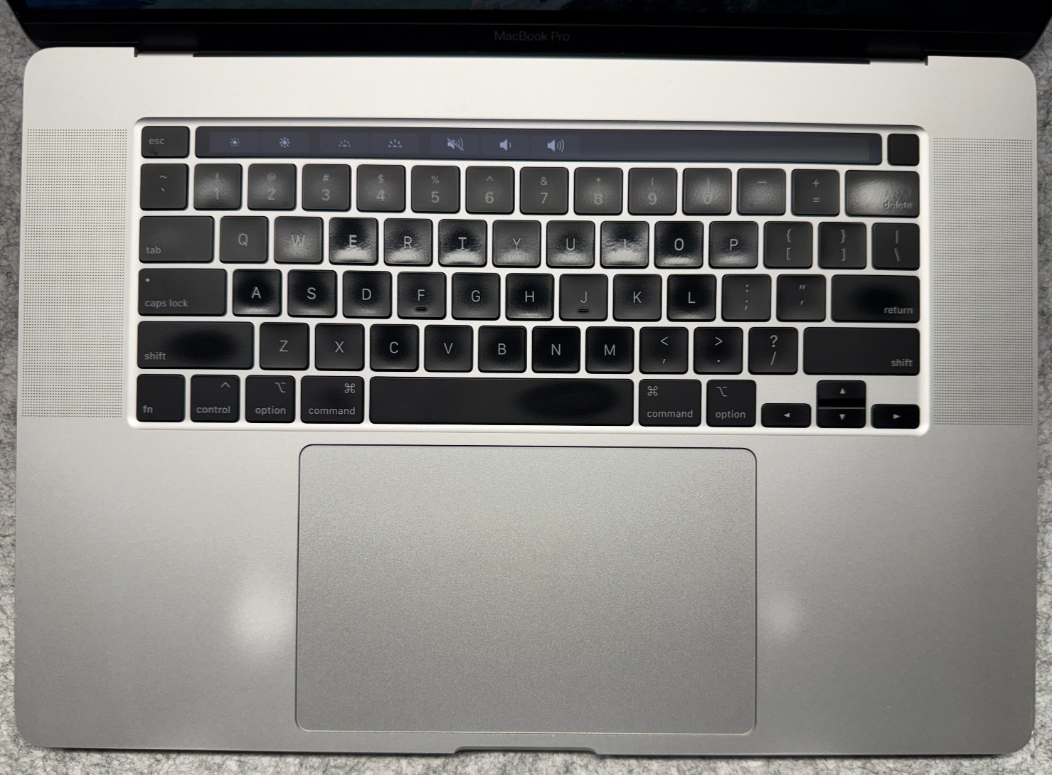 Apple MacBook Pro 2019 16″ Core i7 2.6GHz 16GB 512GB Pro 5300M 4GB Tahoe Silver