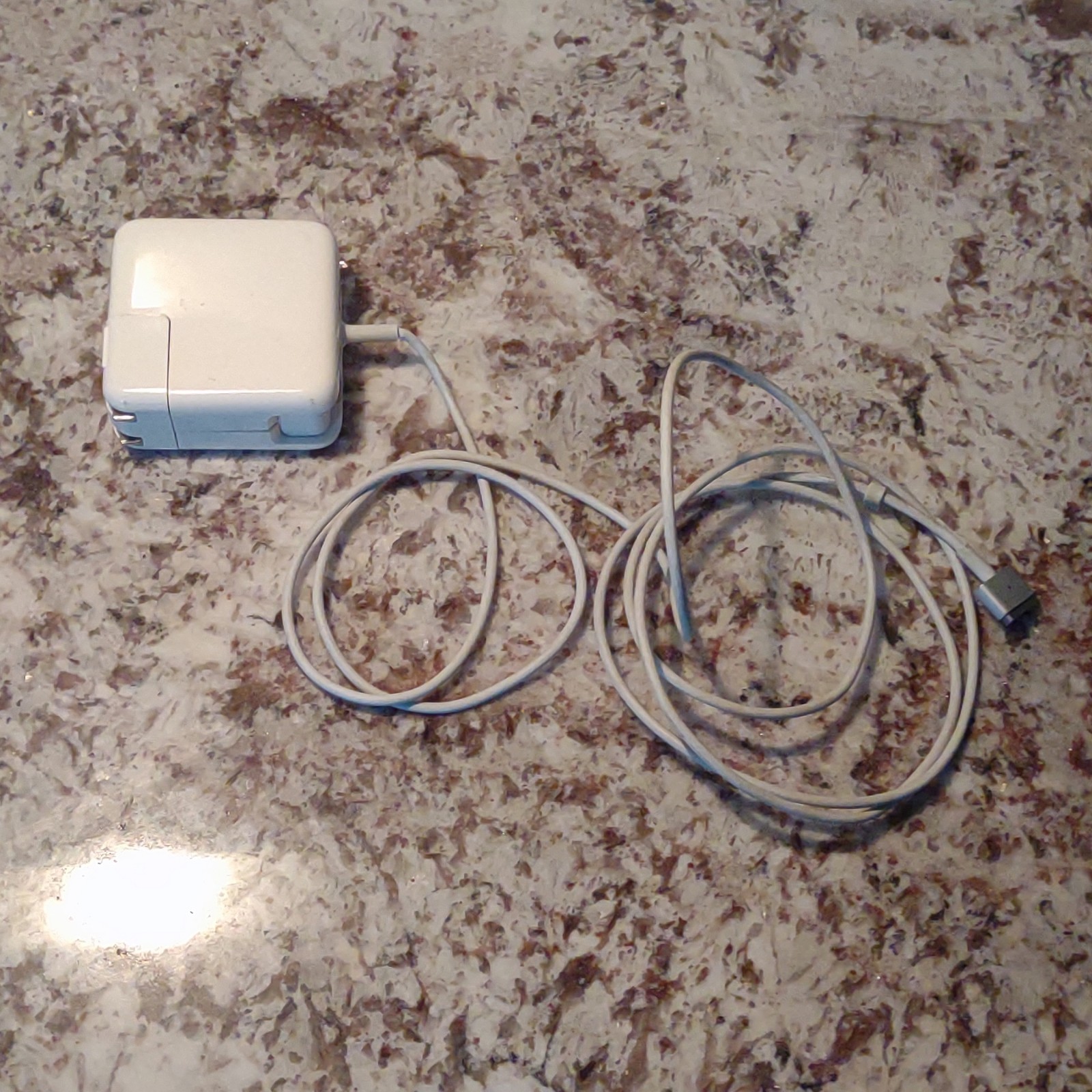 45W AC Adapter Charger 14.85V 3.05A White for Apple MagSafe 2 MacBook Pro