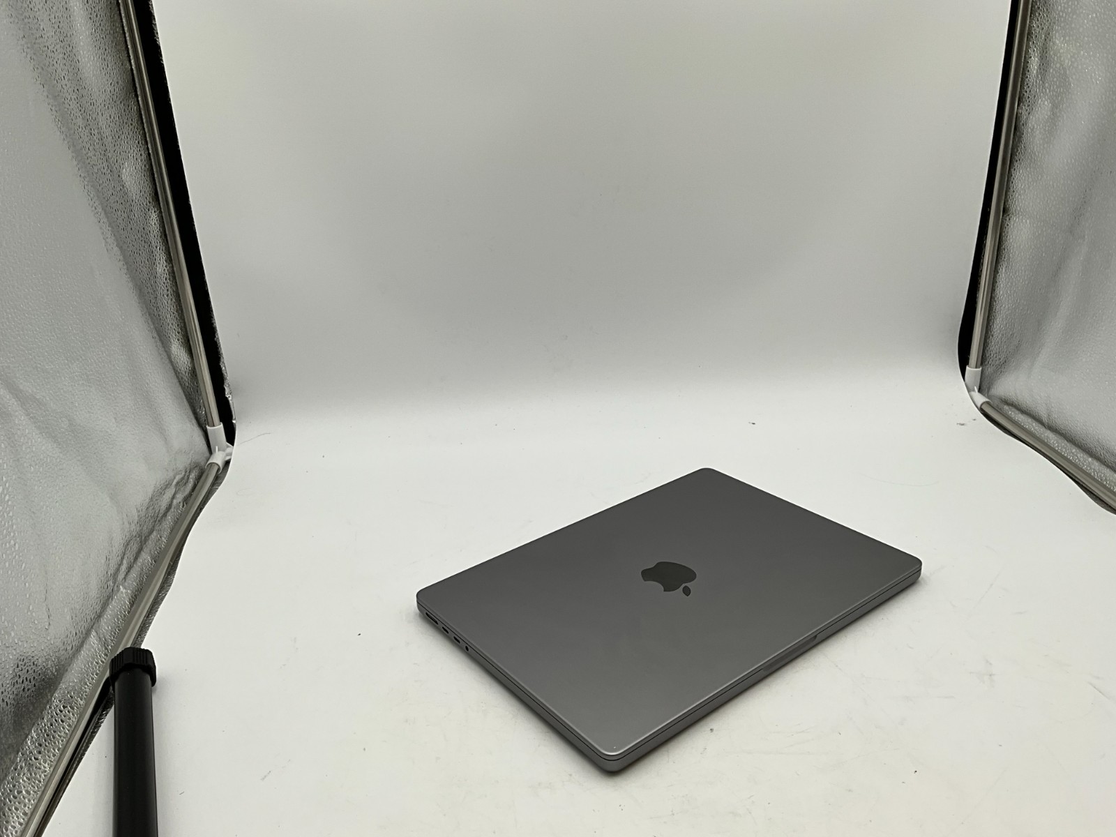 APPLE A2442 MacBook Pro 14 M1 PRO 16GB 512GB SEQUOIA N99Y96H2RW ***BATTERY