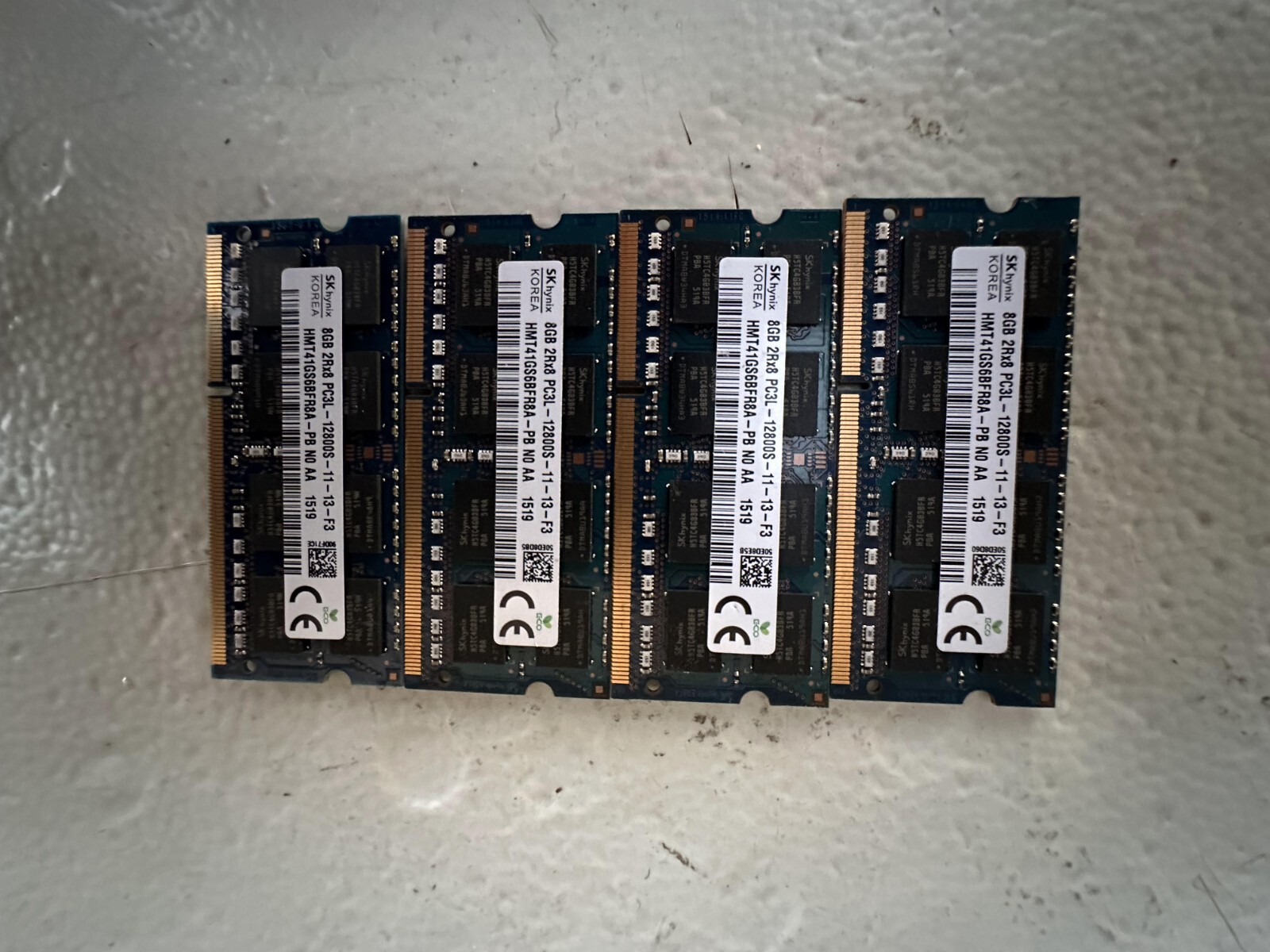 Lot of 4 SK Hynix 8GB 2Rx8 PC3L-12800S-11-13-F3