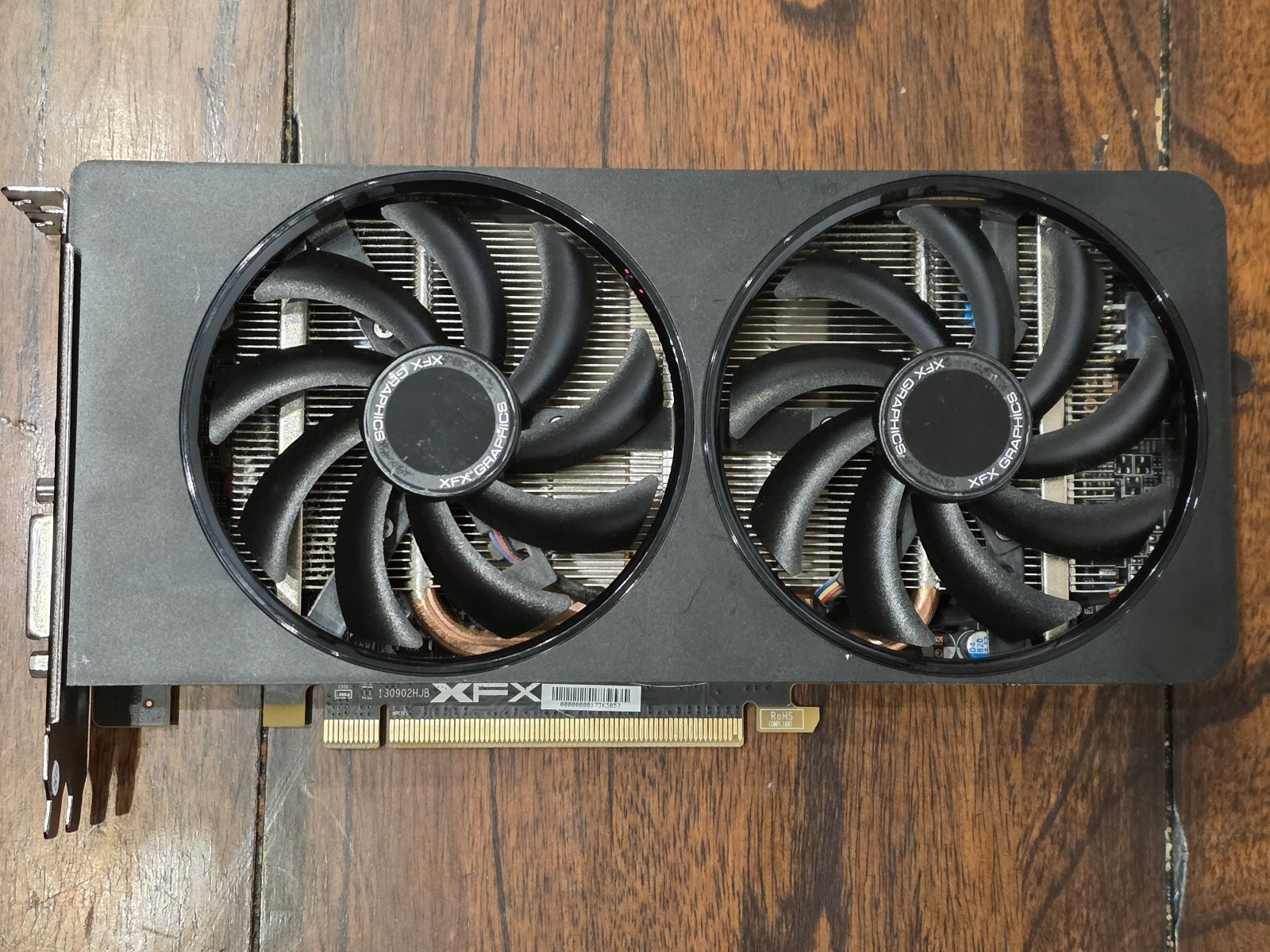 XFX AMD Radeon R9 270 2GB GDDR5