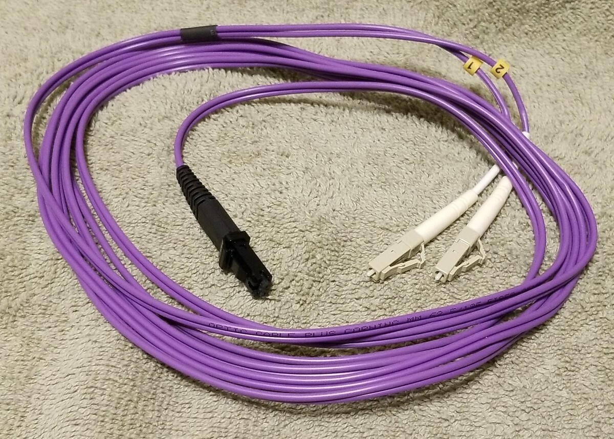 Fiber Optic MTRJ-LC MM 62.5 DUPLEX 2.0mm, 3Mtrs.PVC P/N: ZN-MTRJLC62-003mtr-VT