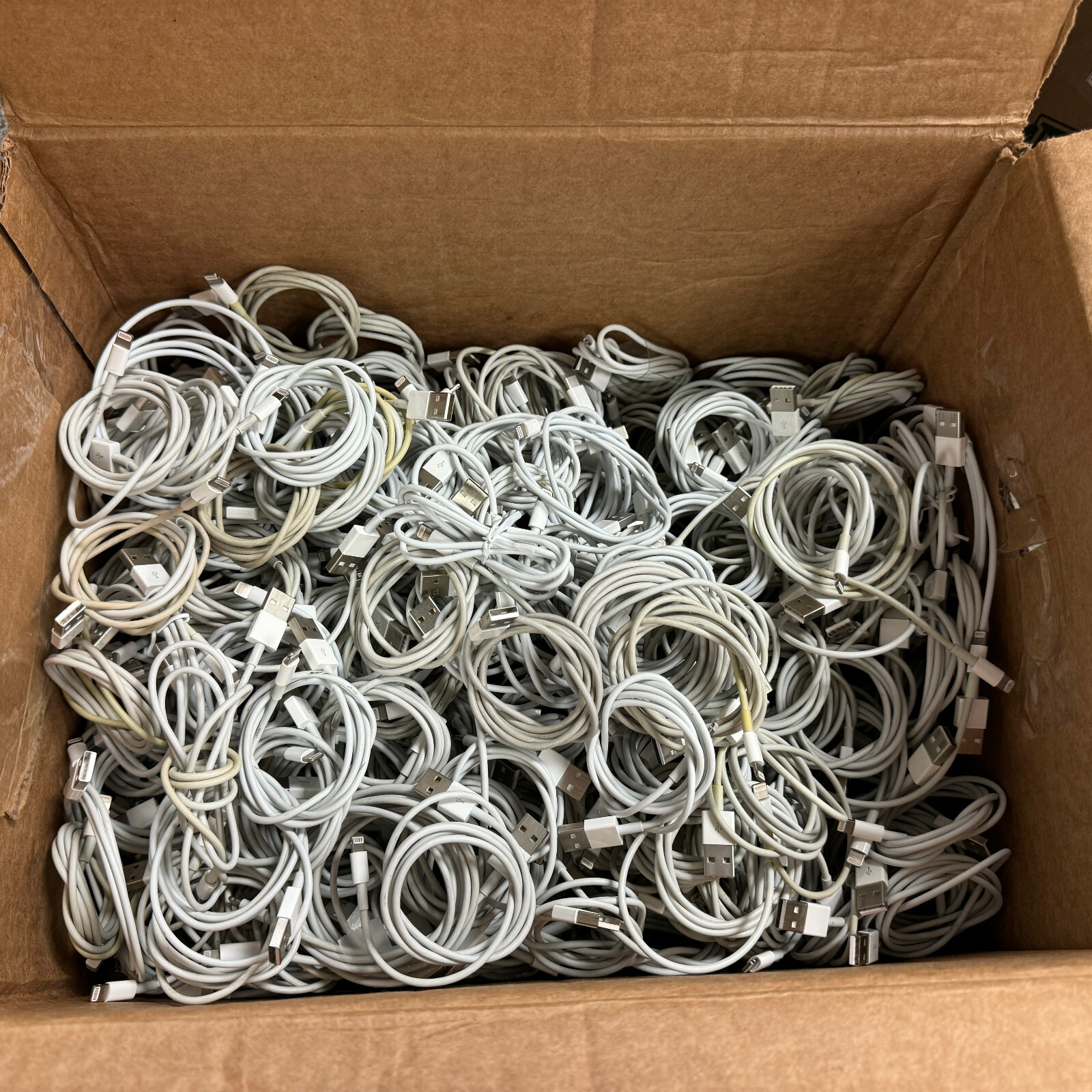Lot of 10 (USB Type-A – Lightning) OEM Apple Cables – Mixed Selection