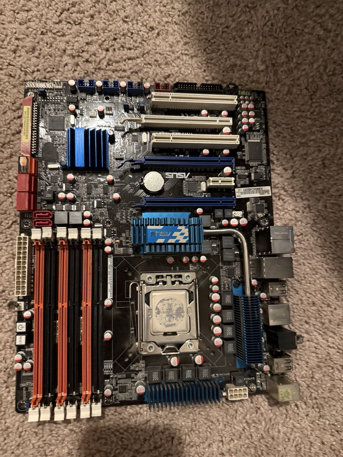 ASUS Stack Cool 2 ATX Intel Motherboard 6 RAM Slots PCIe x16 On-Board Audio